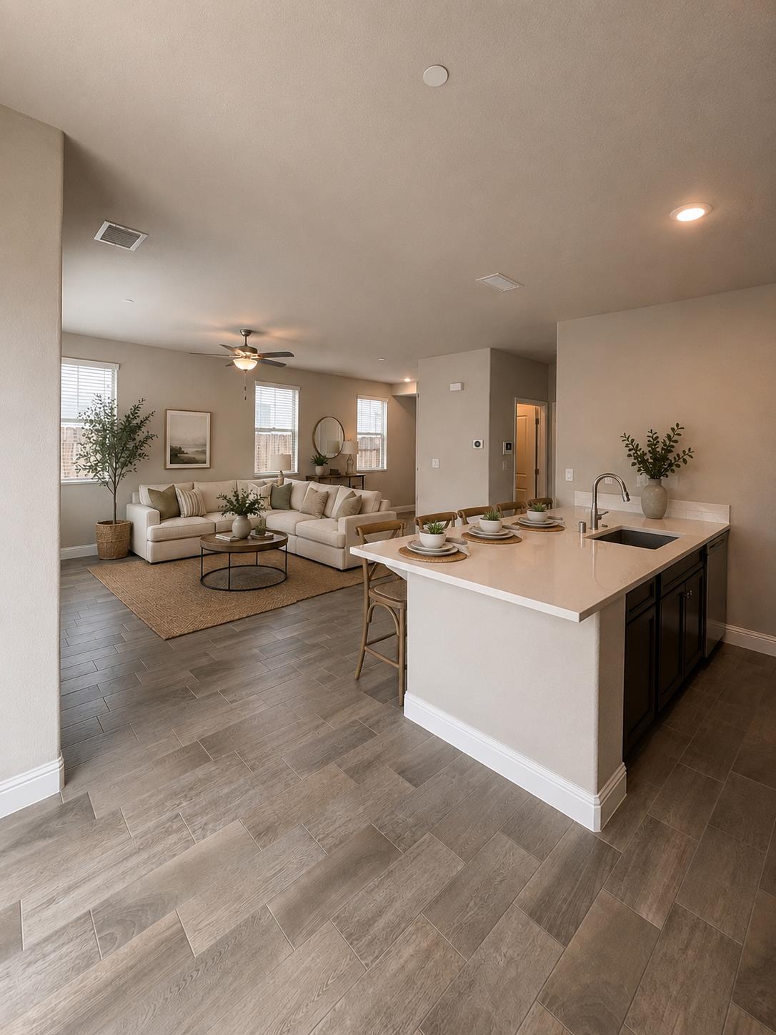 6219 E Sasha Dr, Fresno, CA 93727