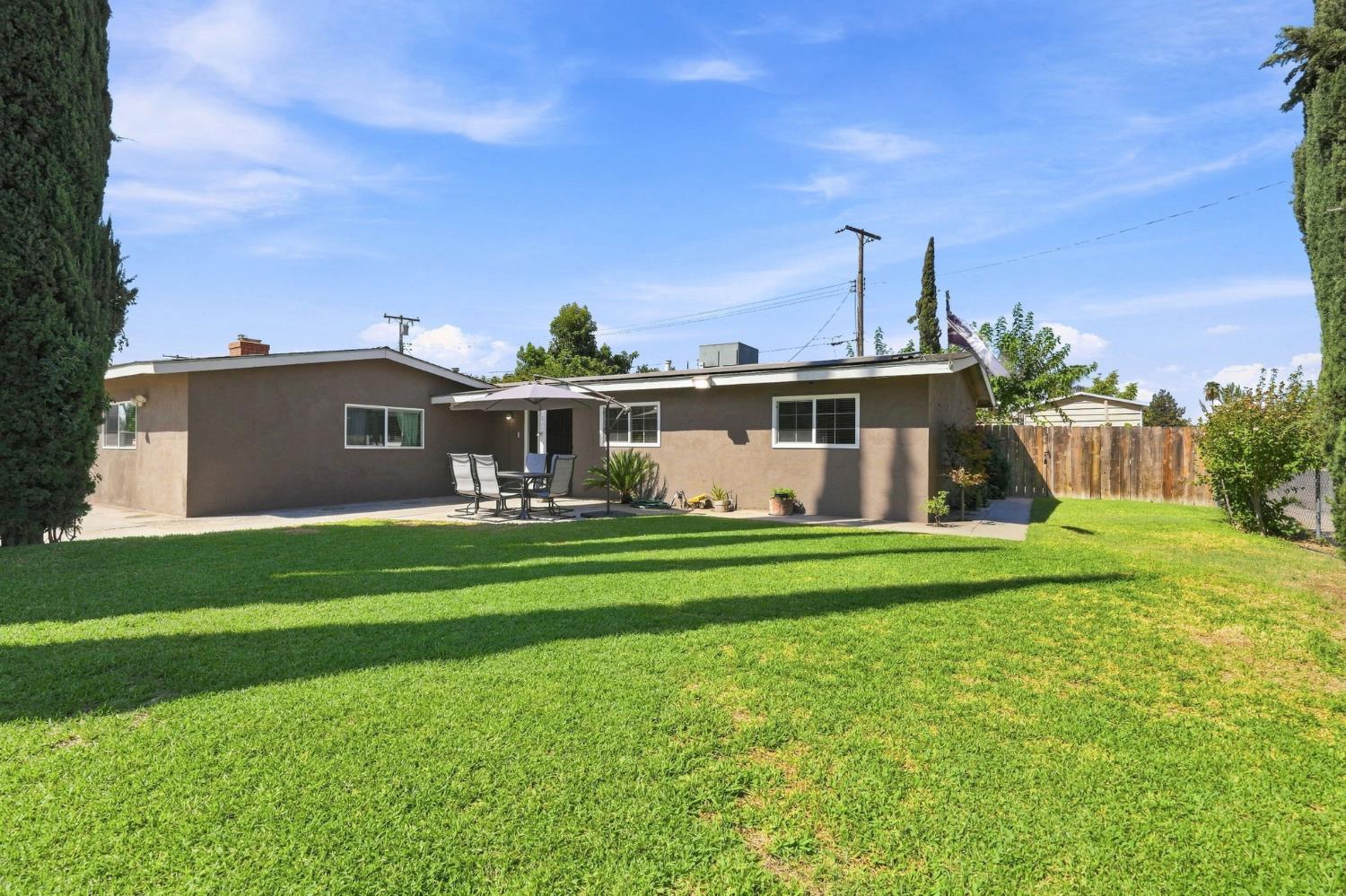 1311 N Cain St, Tulare, CA 93292