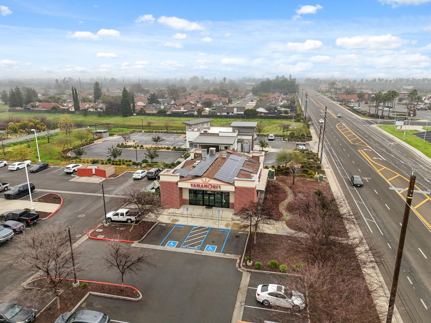 1377 W El Monte Way, Dinuba, CA 93618