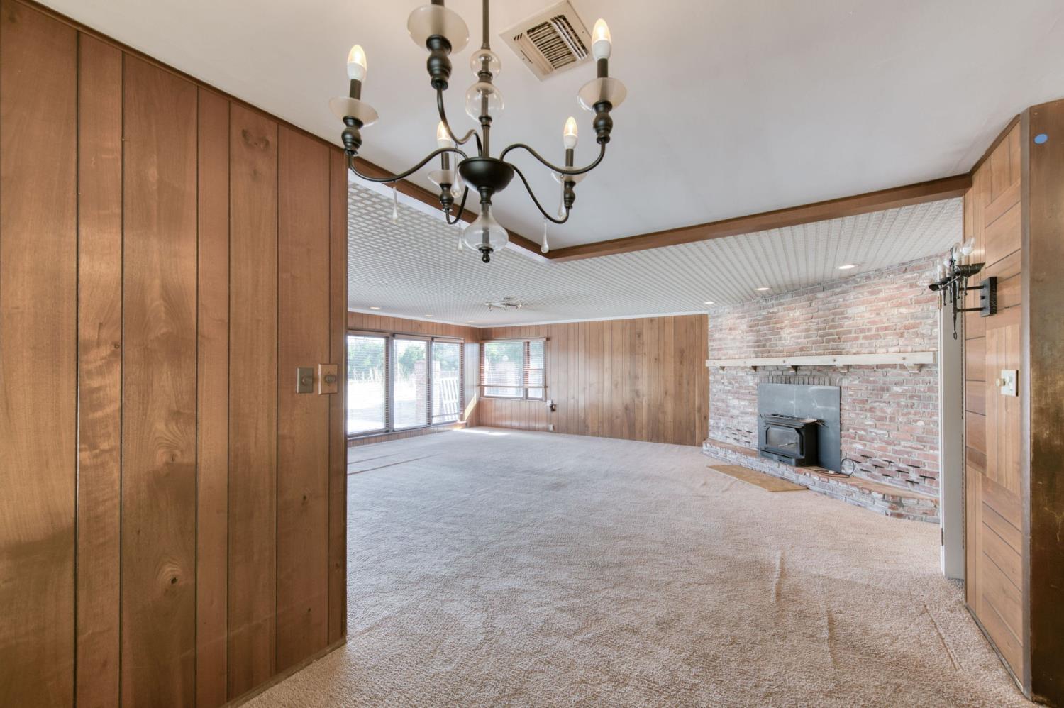 45625 Road 128, Orange Cove, CA 93646