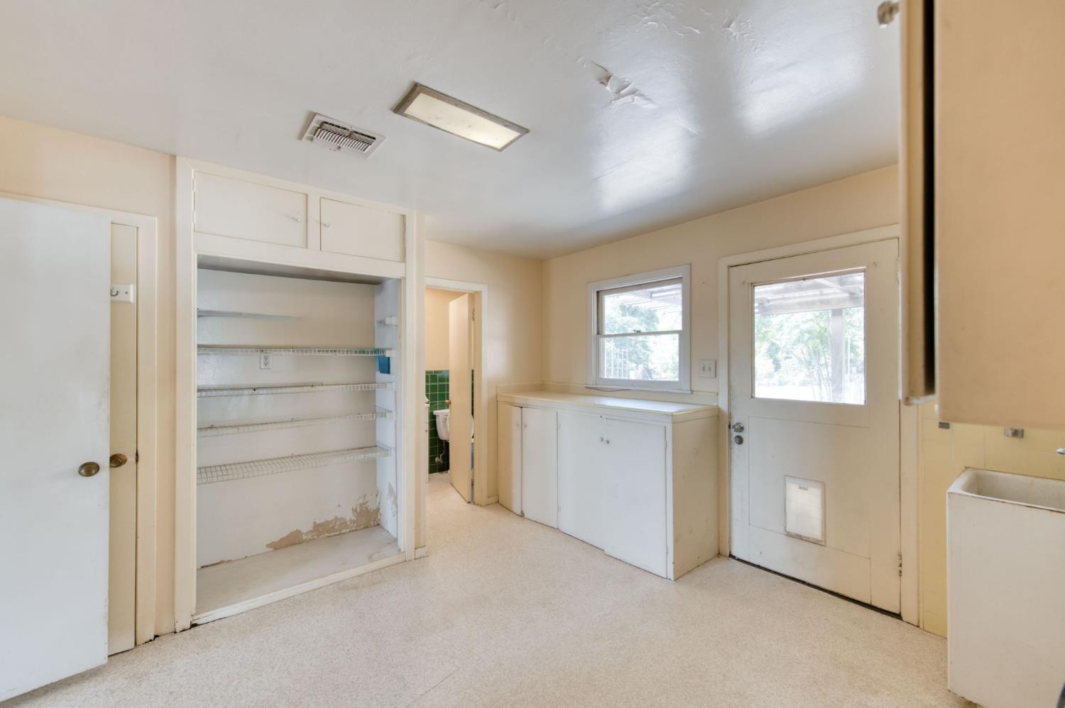 45625 Road 128, Orange Cove, CA 93646