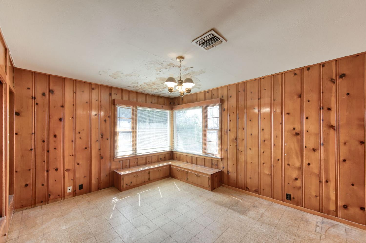 45625 Road 128, Orange Cove, CA 93646