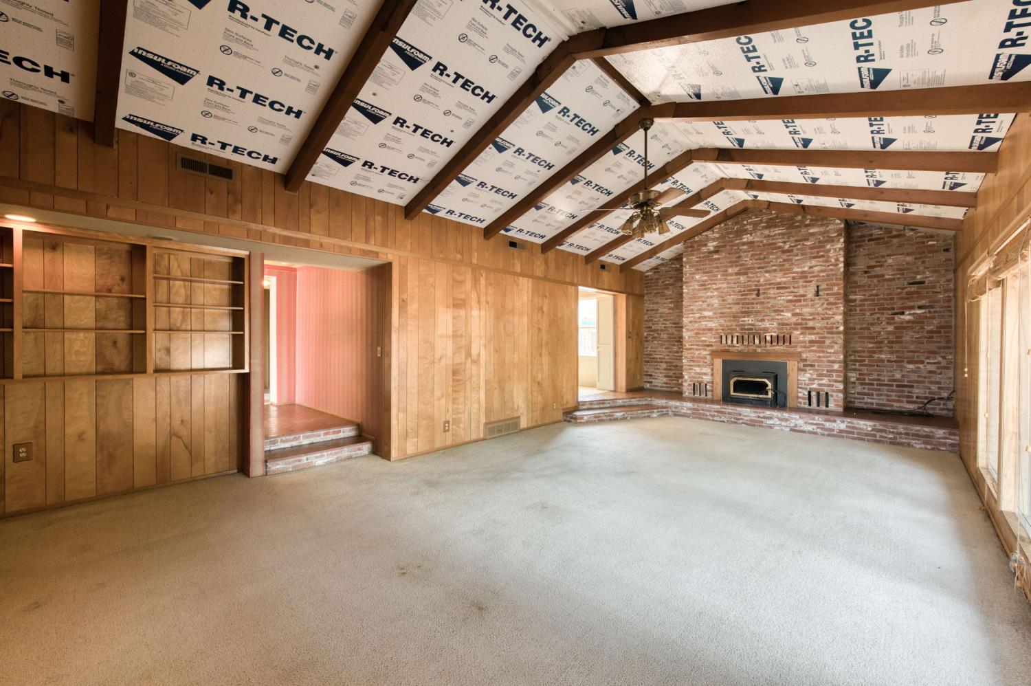 45625 Road 128, Orange Cove, CA 93646