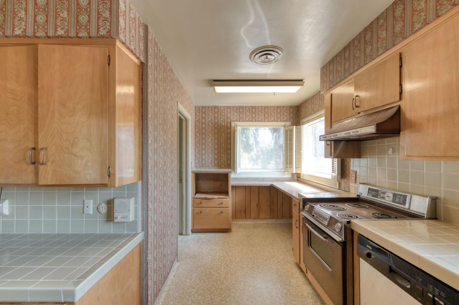 45625 Road 128, Orange Cove, CA 93646