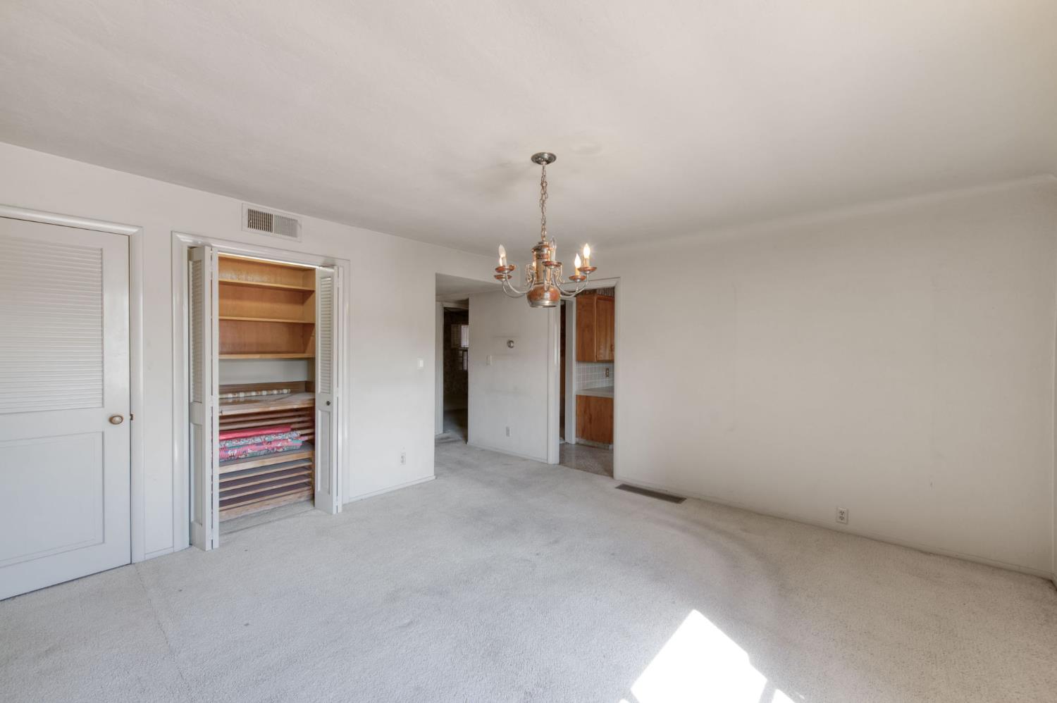 45625 Road 128, Orange Cove, CA 93646