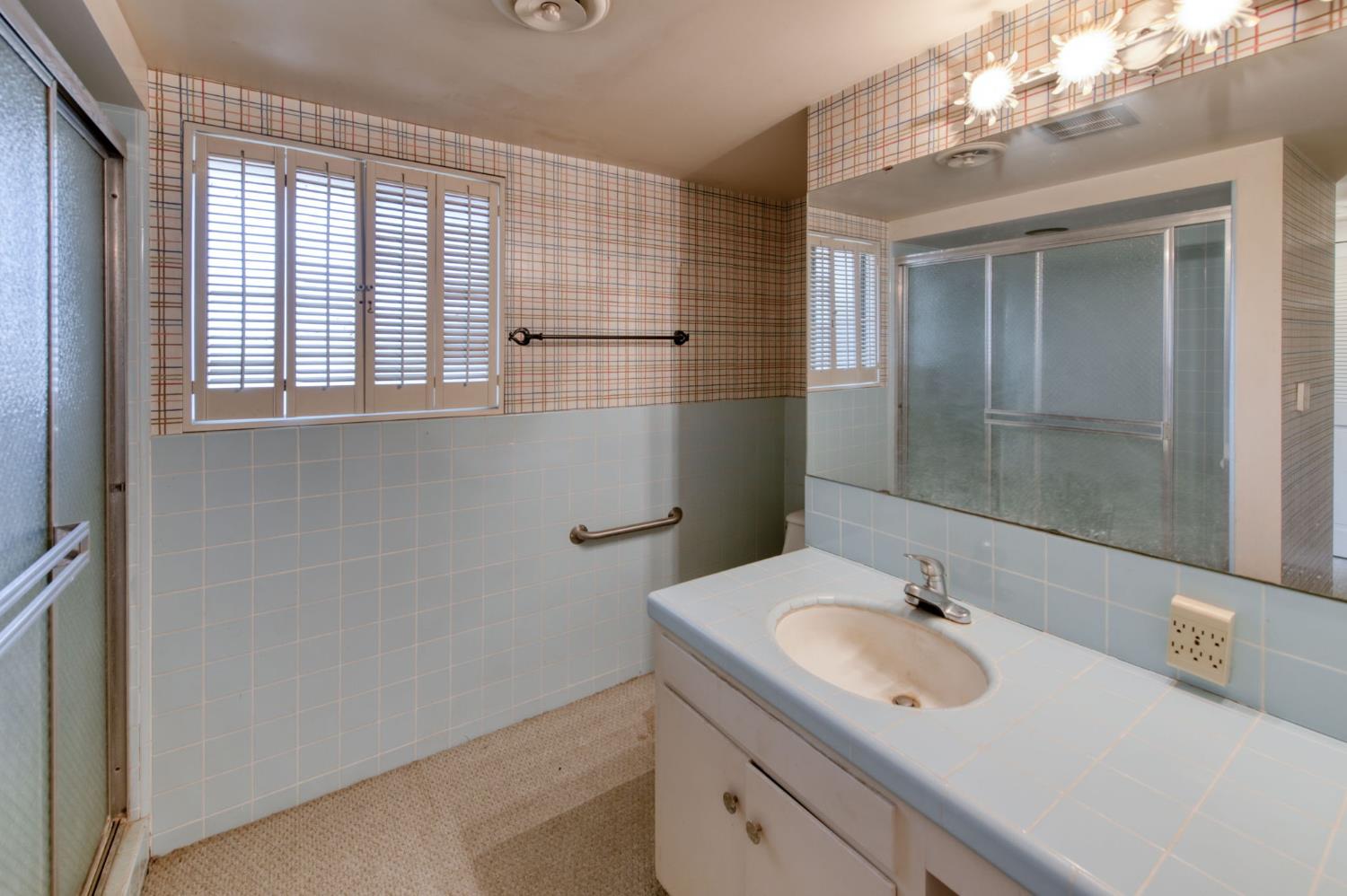 45625 Road 128, Orange Cove, CA 93646