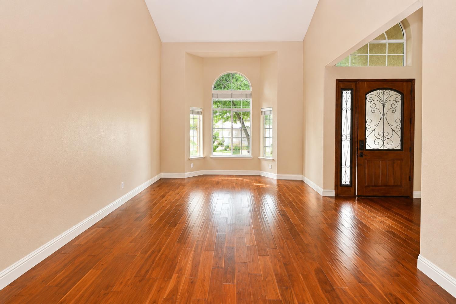 1650 E Emerald Ave, Fresno, CA 93720