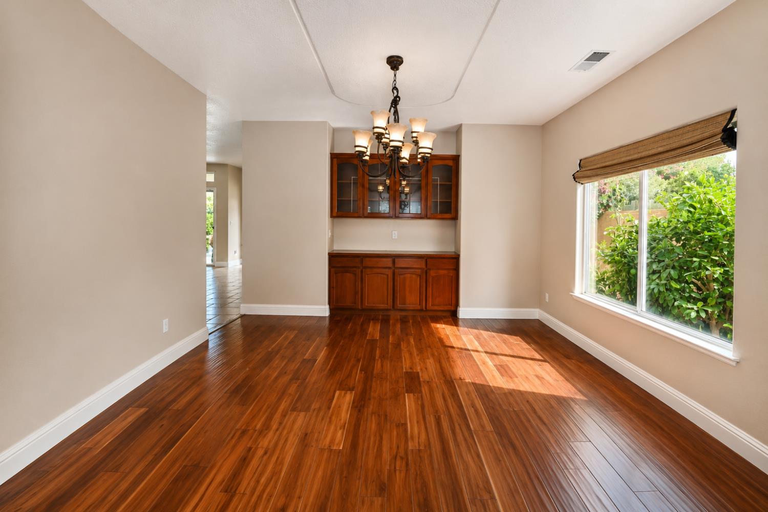 1650 E Emerald Ave, Fresno, CA 93720