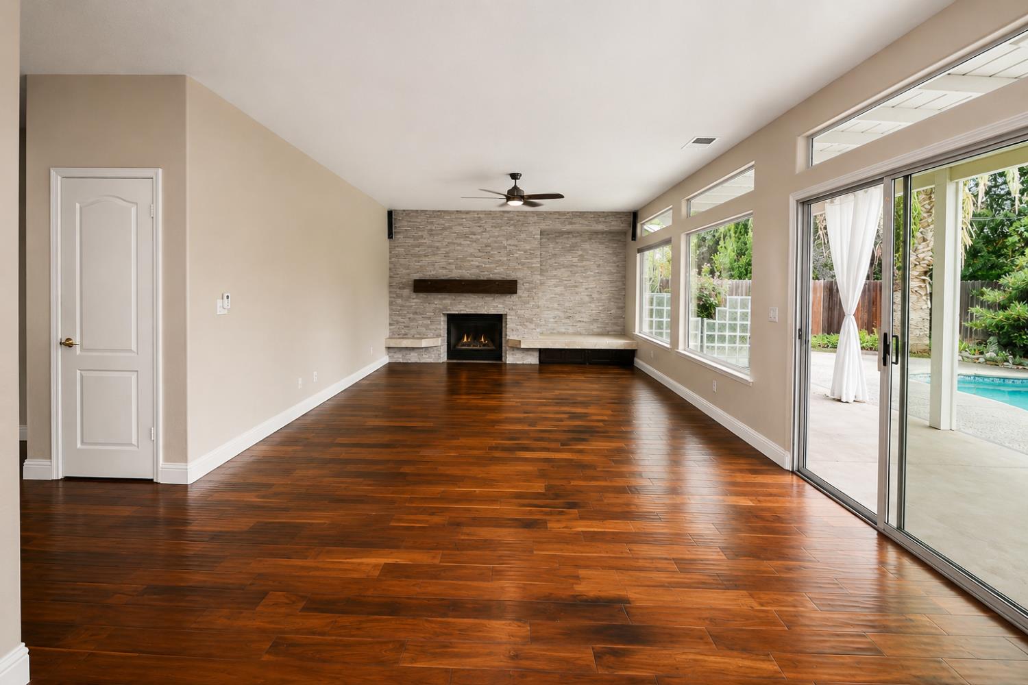 1650 E Emerald Ave, Fresno, CA 93720