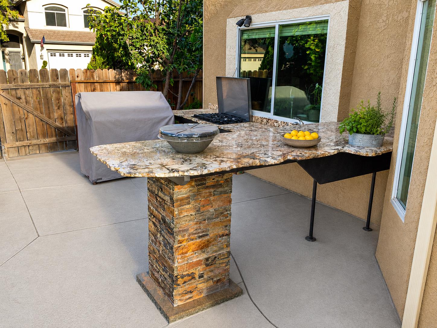 1650 E Emerald Ave, Fresno, CA 93720