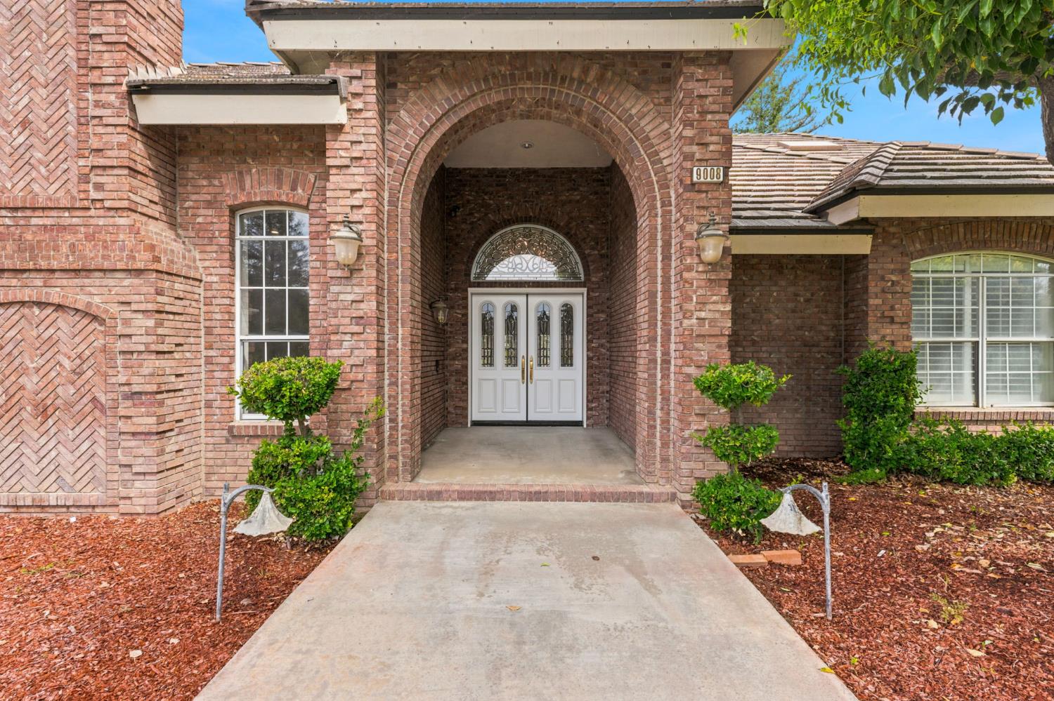 9008 Serrant Ct, Bakersfield, CA 93311