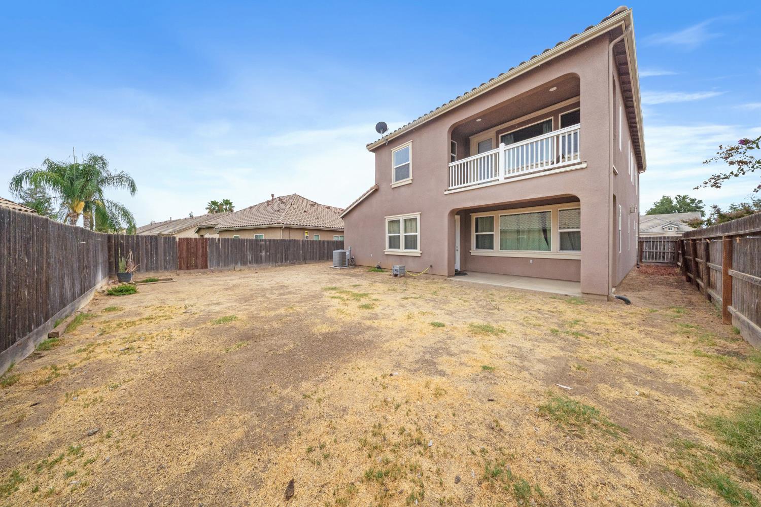 6348 W Portals Ave, Fresno, CA 93723