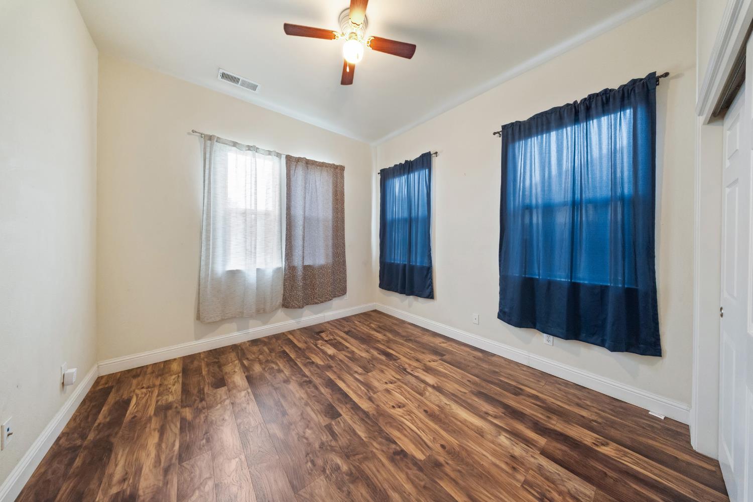 6348 W Portals Ave, Fresno, CA 93723
