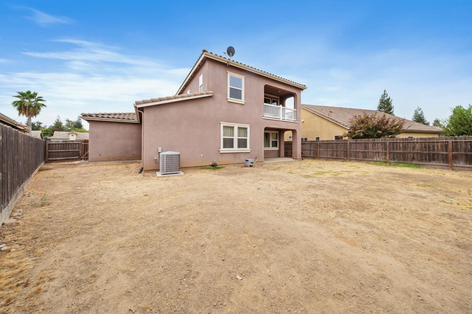 6348 W Portals Ave, Fresno, CA 93723