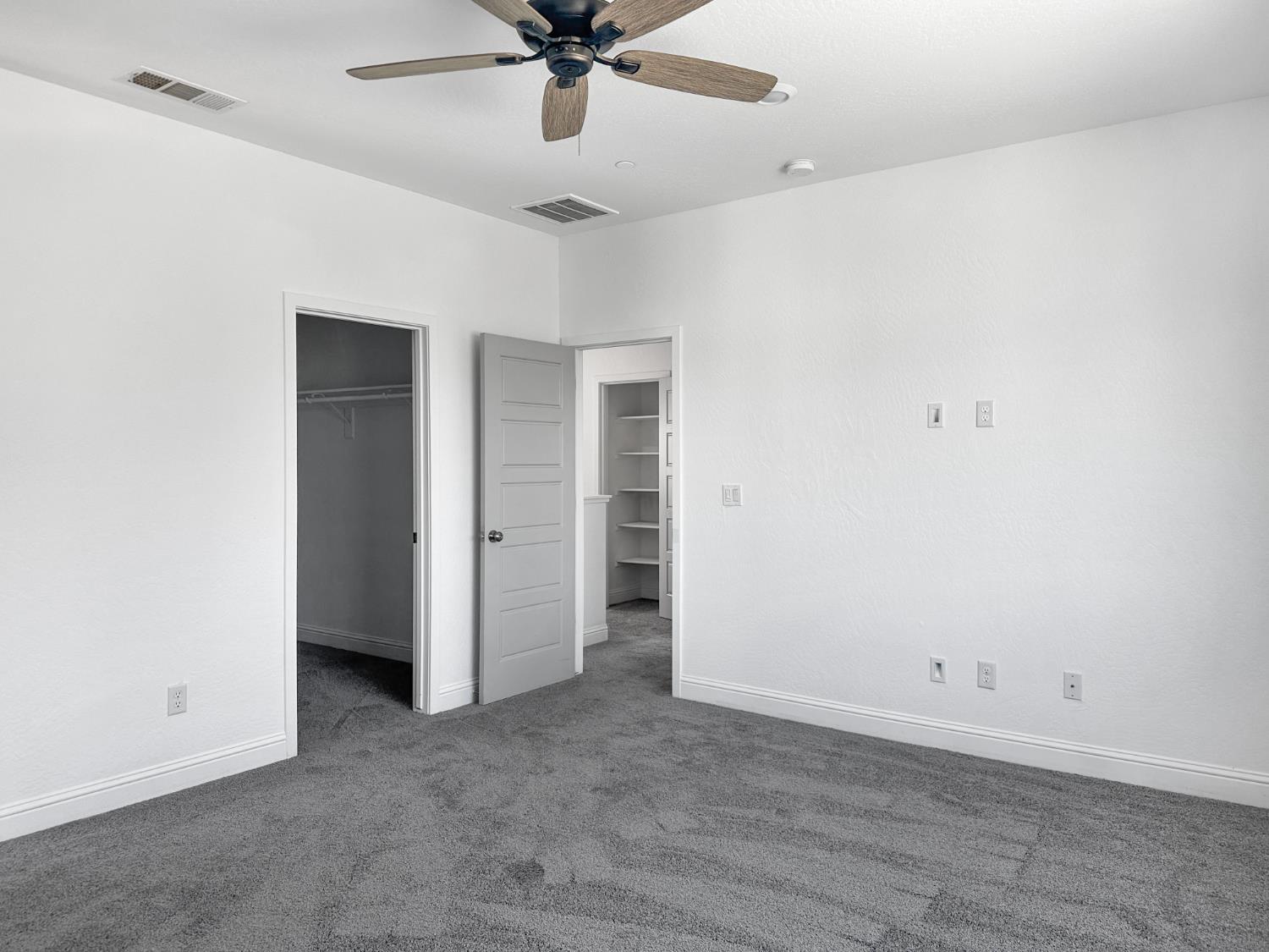7124 W Poe Ave, Fresno, CA 93723