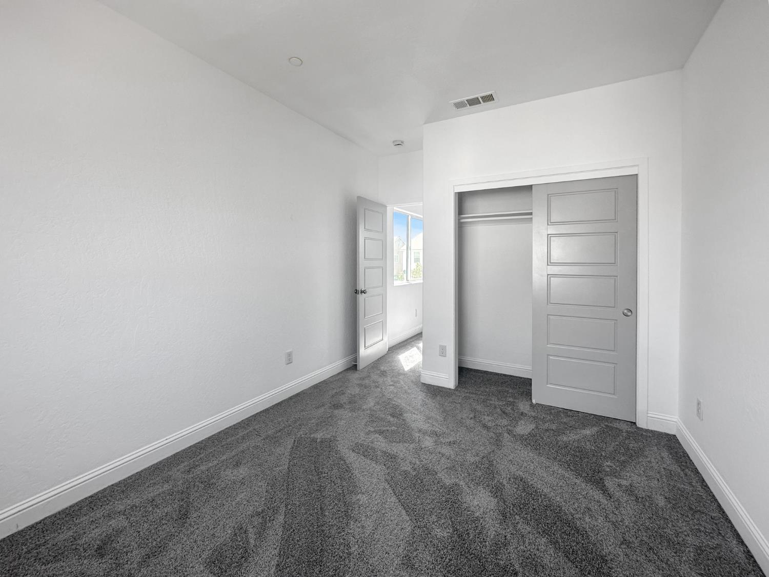 7124 W Poe Ave, Fresno, CA 93723