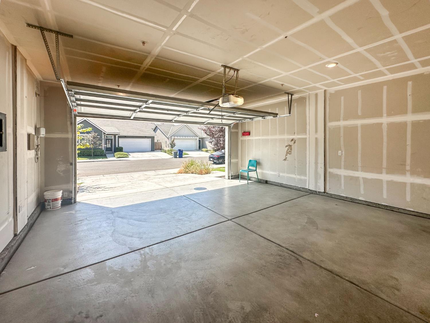 7124 W Poe Ave, Fresno, CA 93723