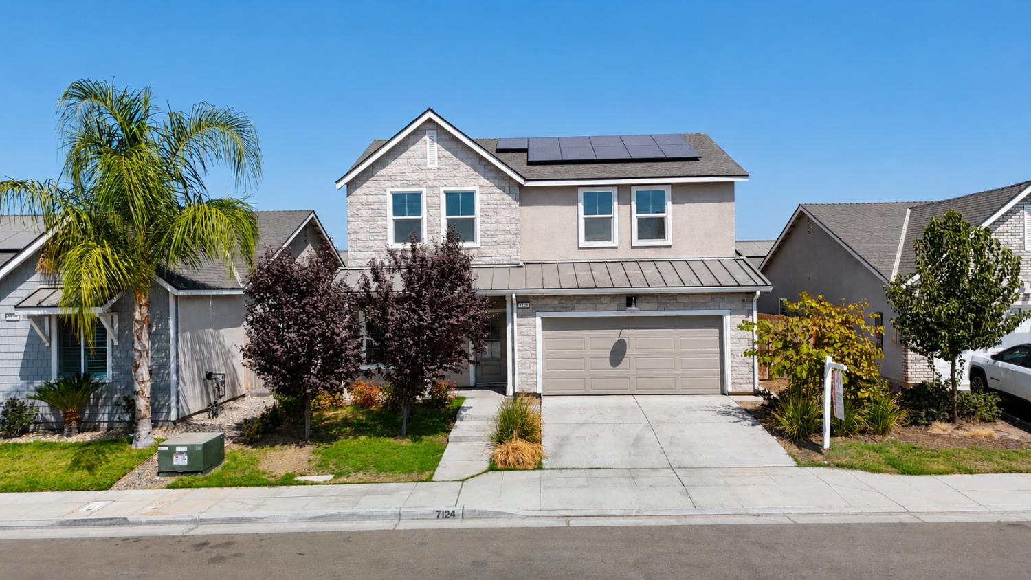 7124 W Poe Ave, Fresno, CA 93723