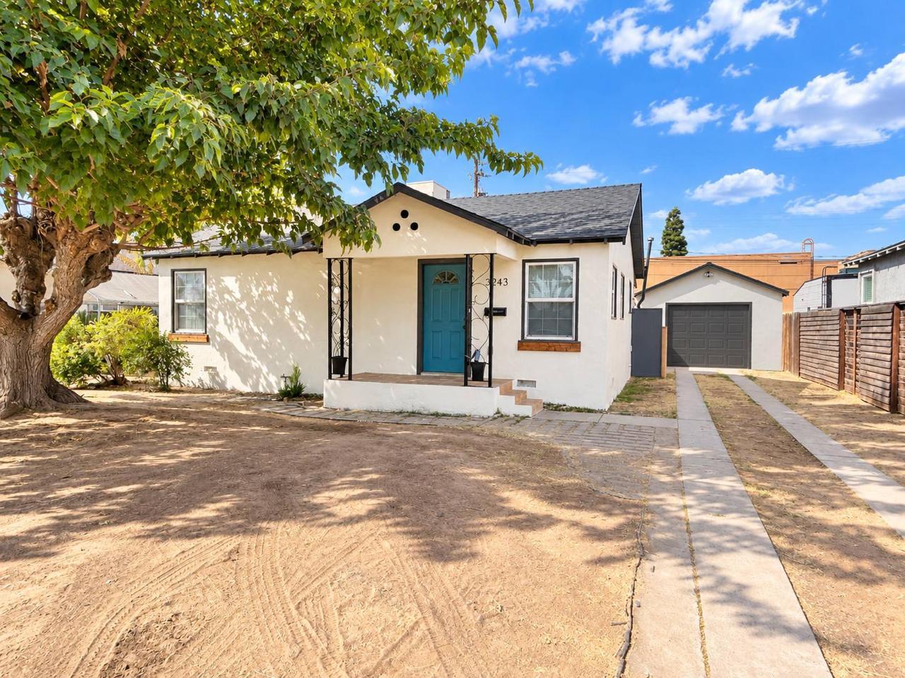 3243 E Platt Ave, Fresno, CA 93702