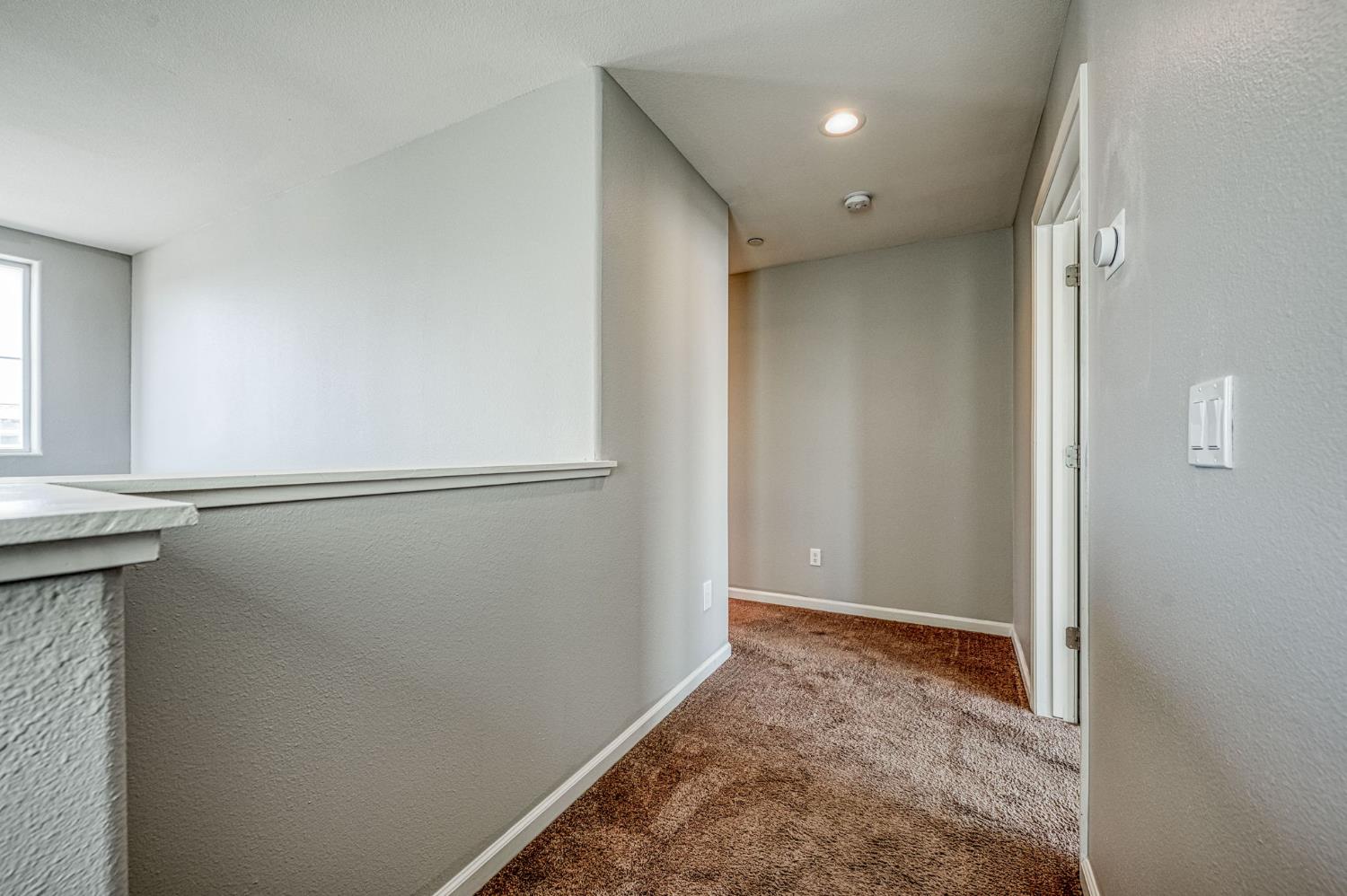 6037 E Brick Dr, Fresno, CA 93727