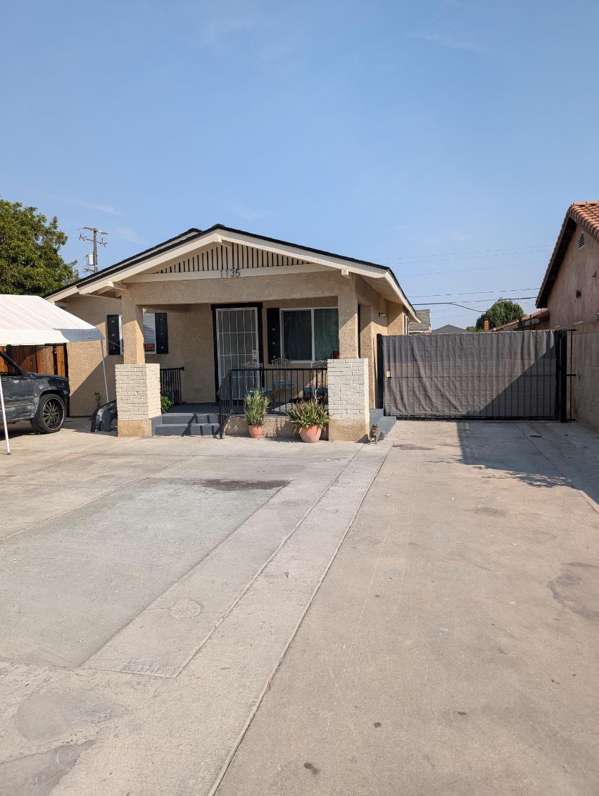 1135 E Fedora Ave, Fresno, CA 93704