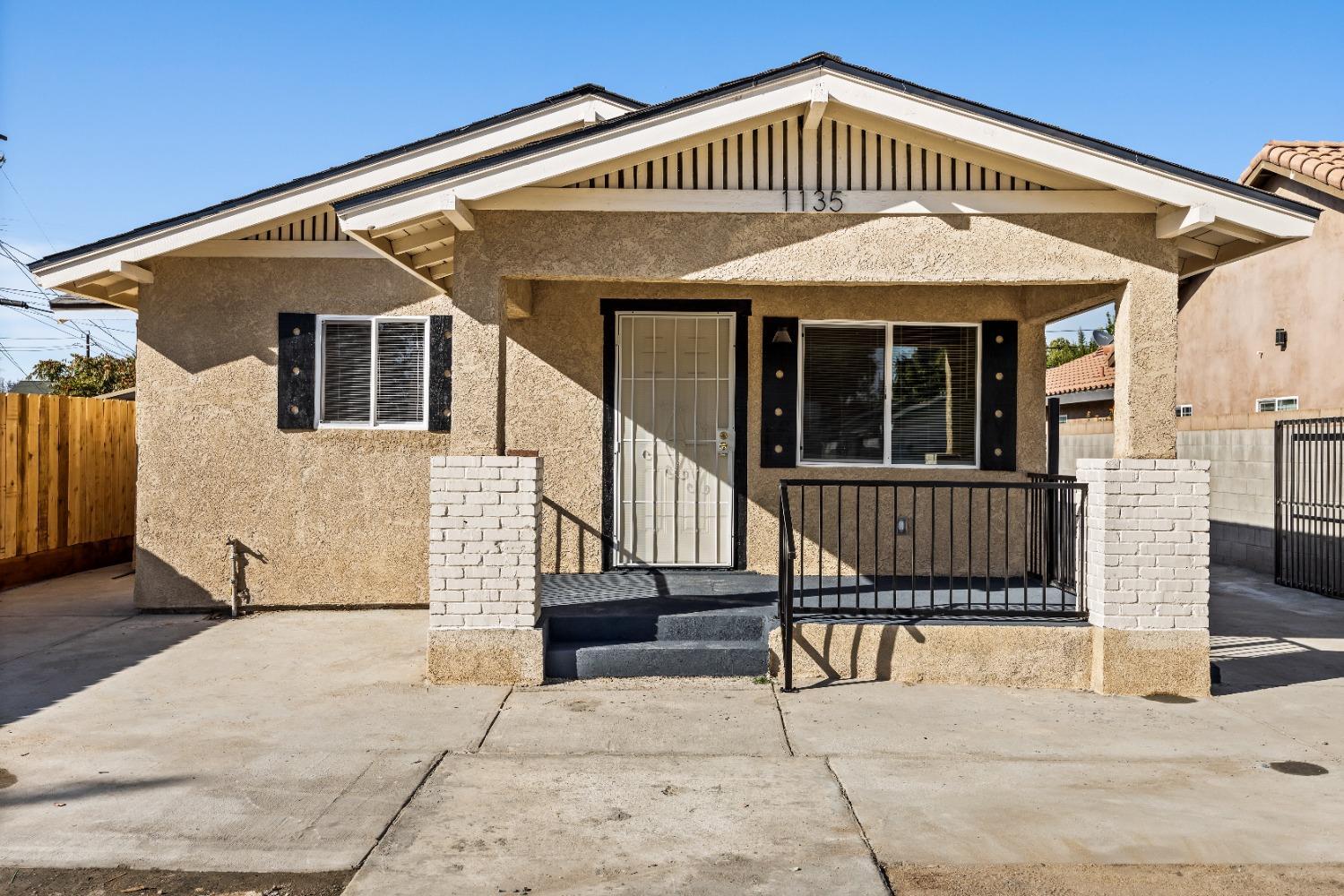 1135 E Fedora Ave, Fresno, CA 93704