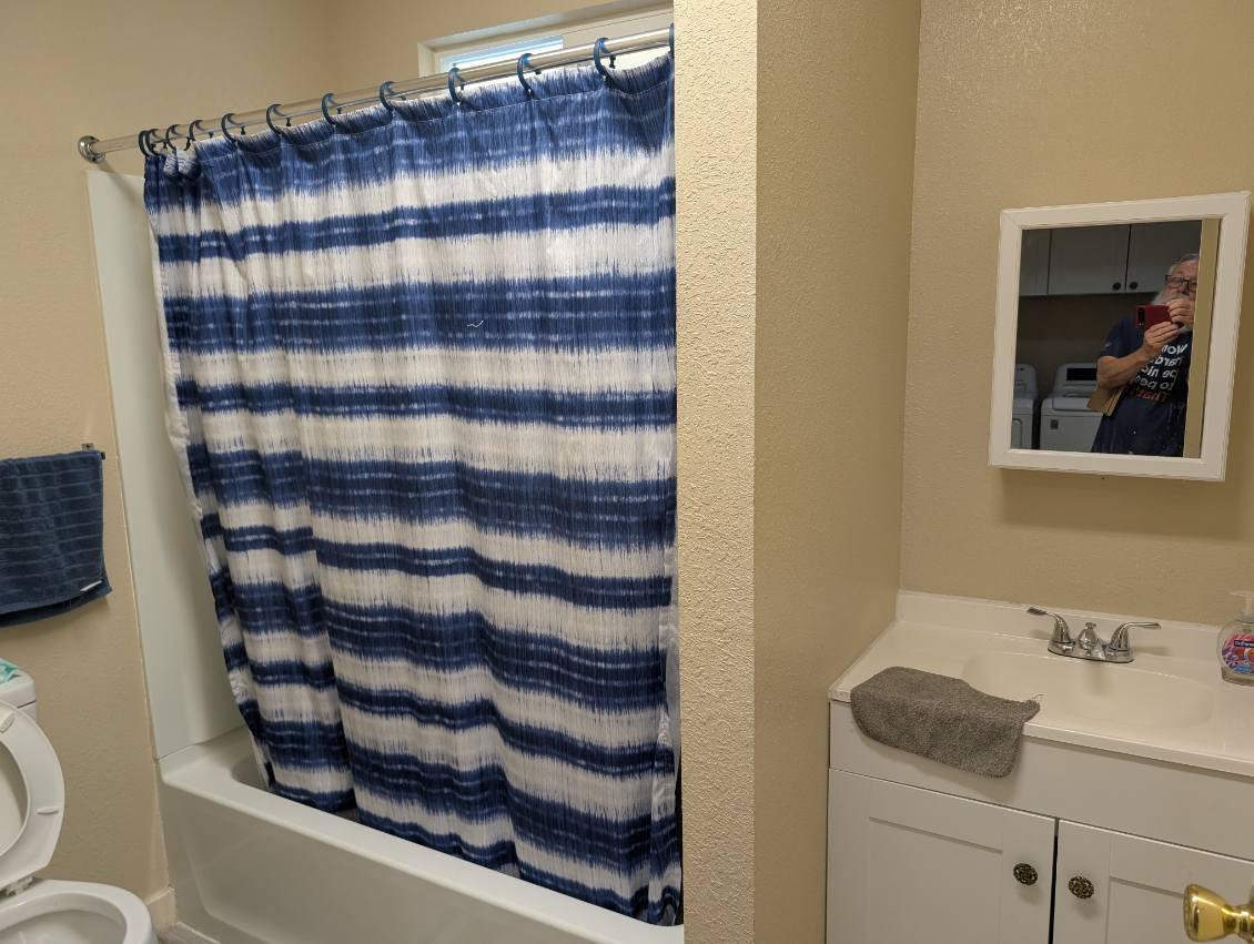 1135 E Fedora Ave, Fresno, CA 93704