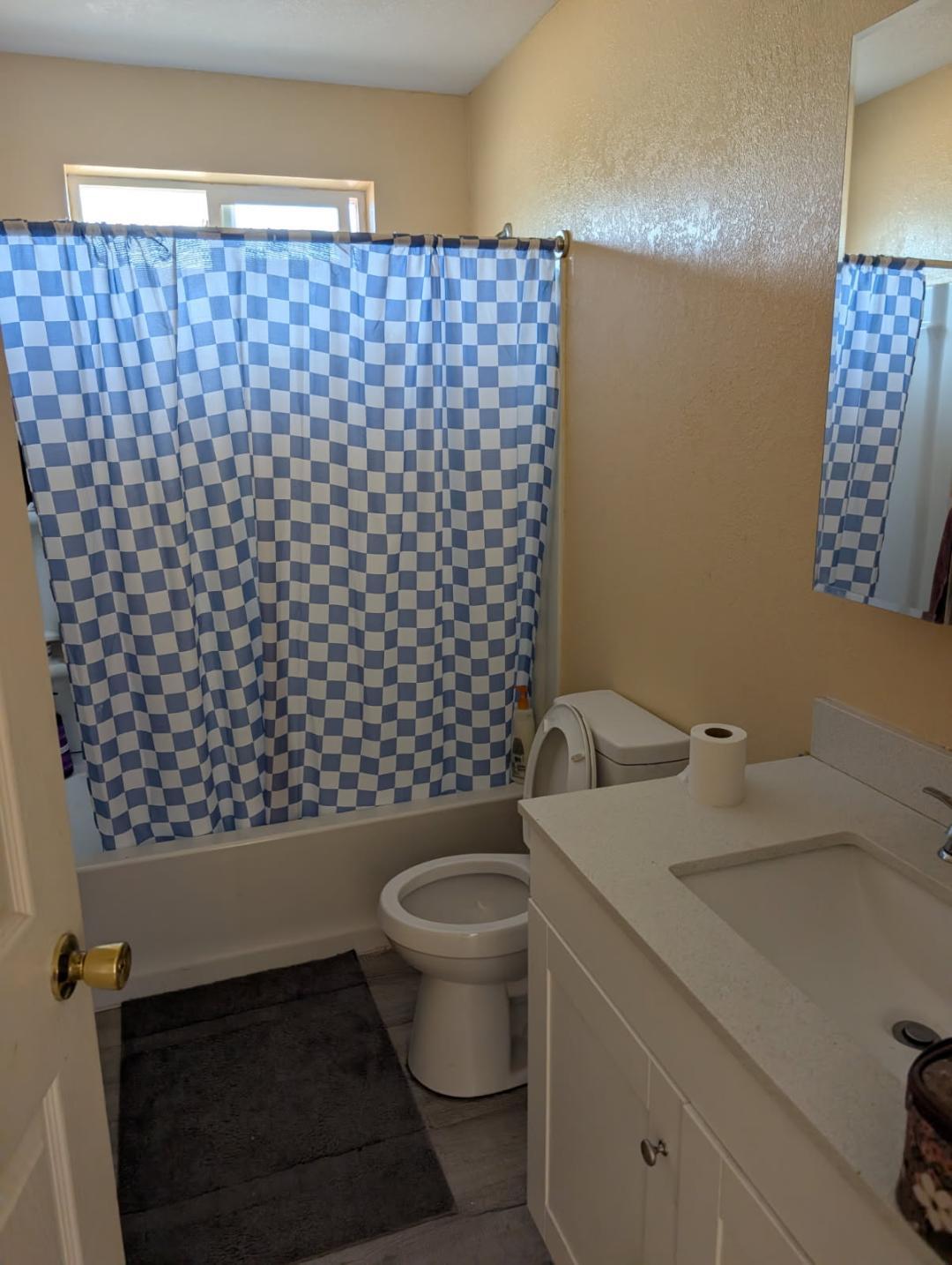1135 E Fedora Ave, Fresno, CA 93704