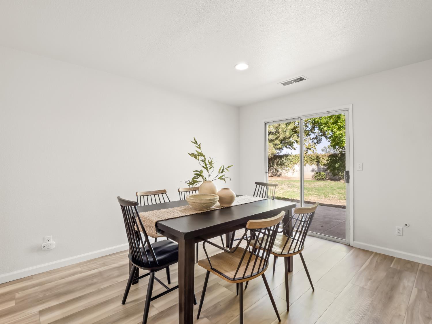 3515 Megan Ave, Clovis, CA 93611