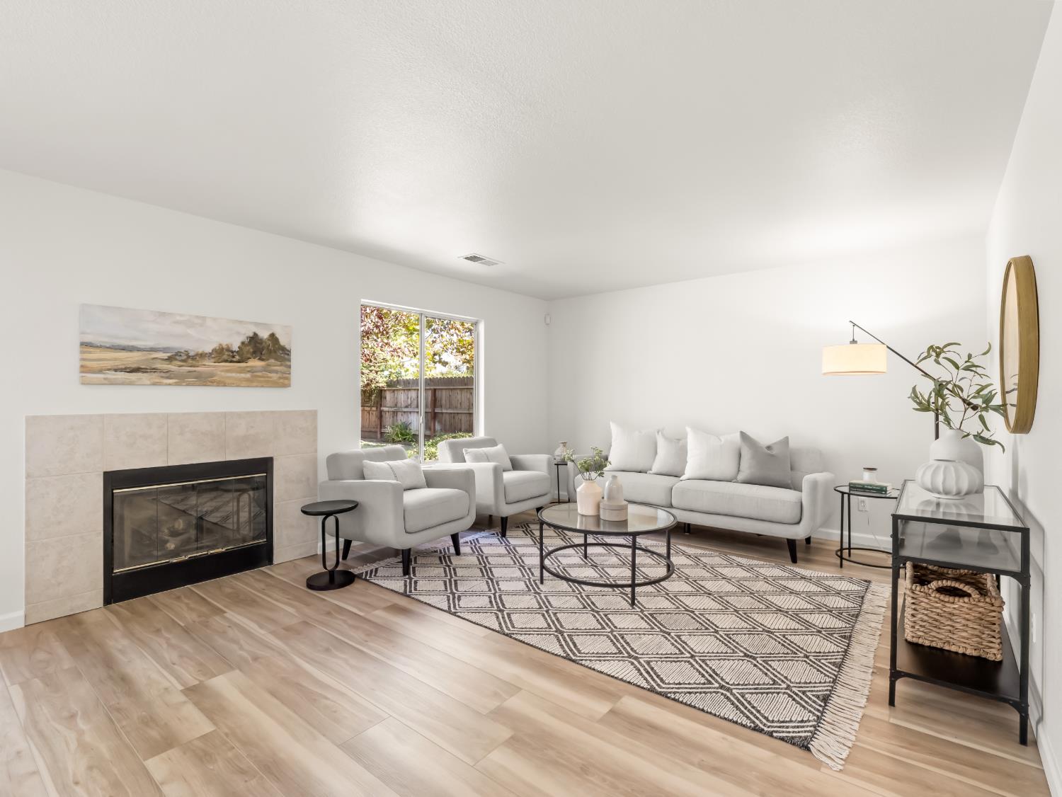 3515 Megan Ave, Clovis, CA 93611