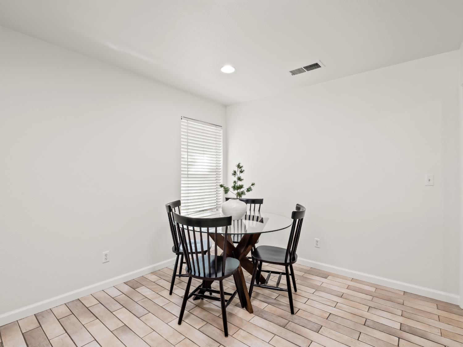 3515 Megan Ave, Clovis, CA 93611