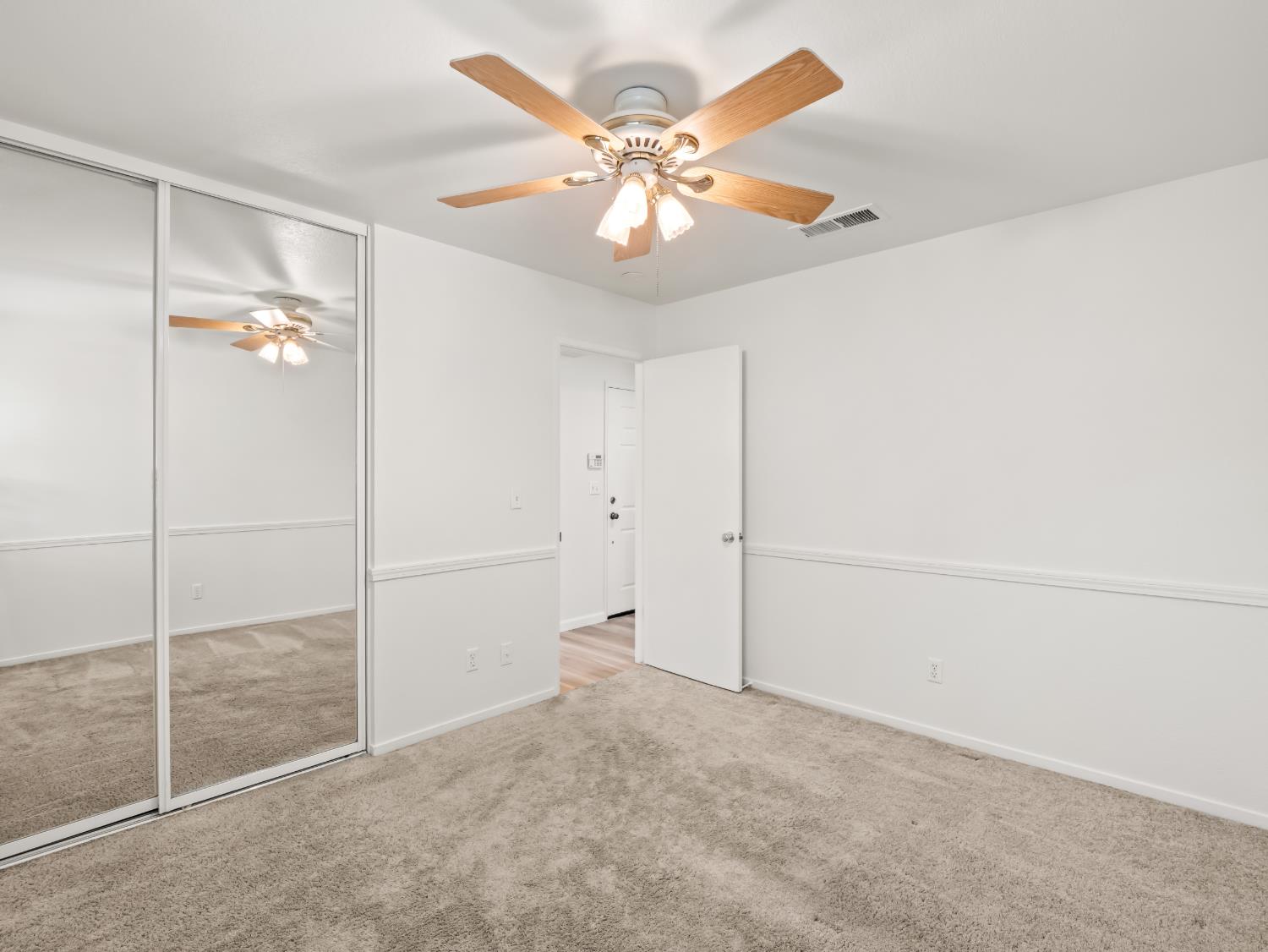 3515 Megan Ave, Clovis, CA 93611