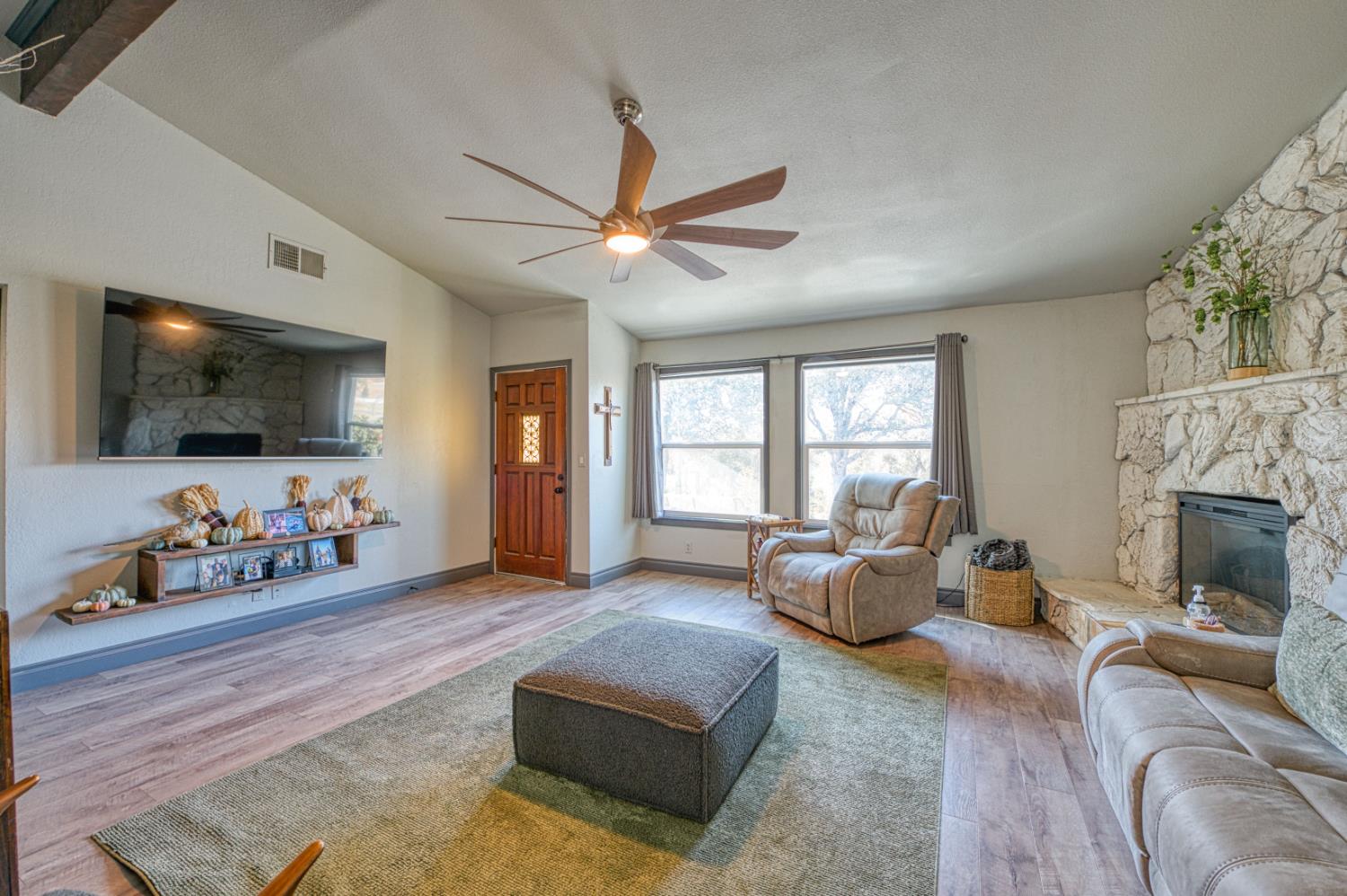 28960 Yosemite springs Pkwy, Coarsegold, CA 93614