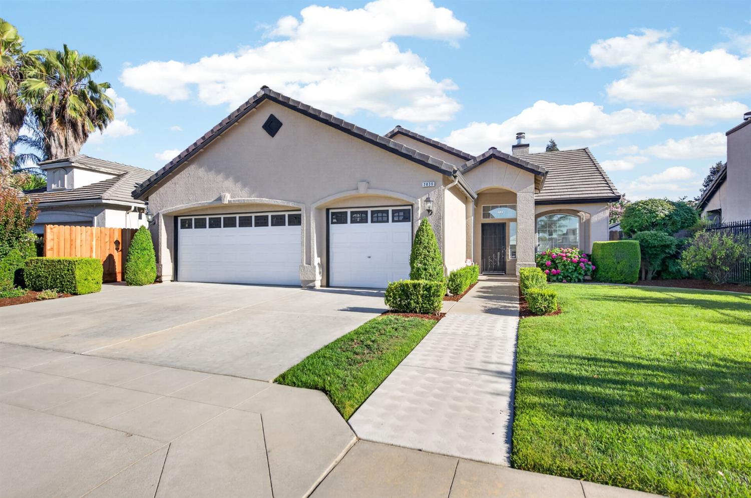 2839 E Brandywine Ln, Fresno, CA 93720