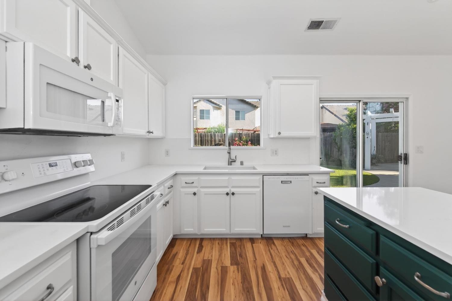2839 E Brandywine Ln, Fresno, CA 93720