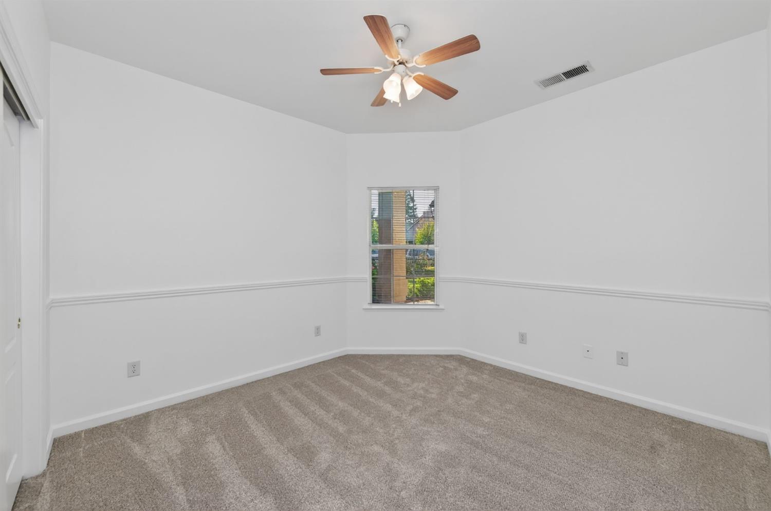 2839 E Brandywine Ln, Fresno, CA 93720