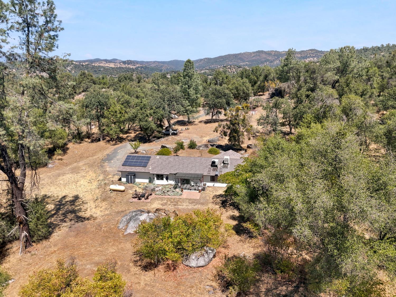 4856 Daffodil Dr, Mariposa, CA 95338