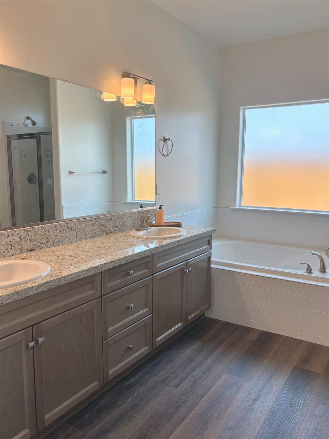 3813 Via Capitola, Madera, CA 93637