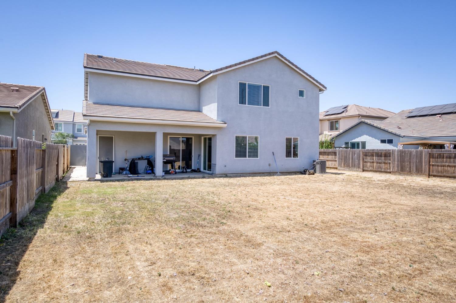 2288 N Bliss Ave, Fresno, CA 93727