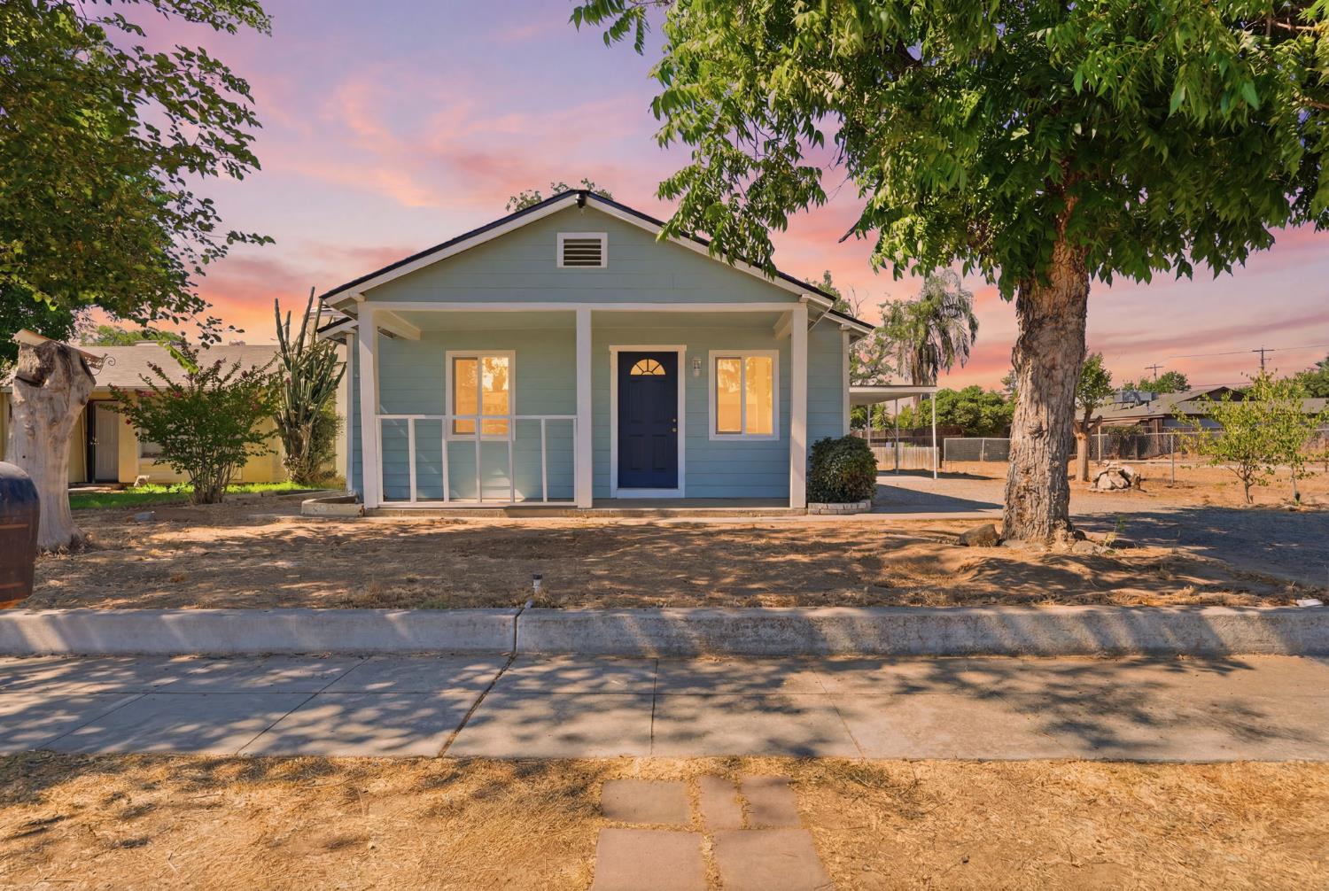 2534 W Garland Ave, Fresno, CA 93705