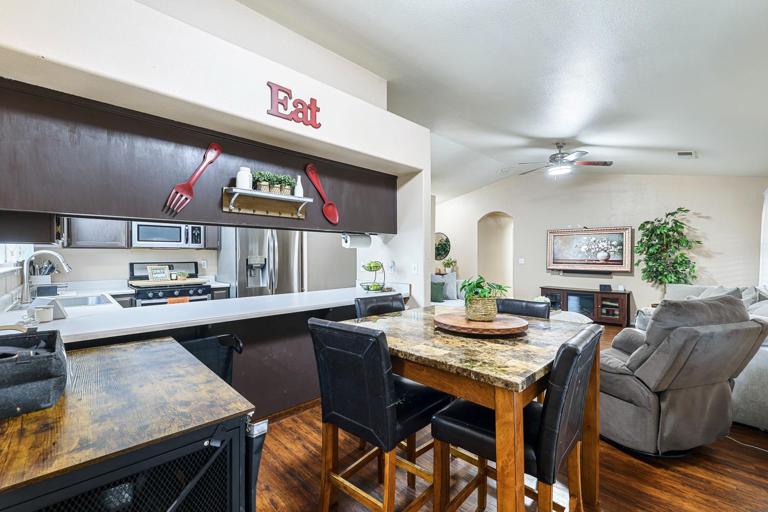 3410 Winter Way, Madera, CA 93637