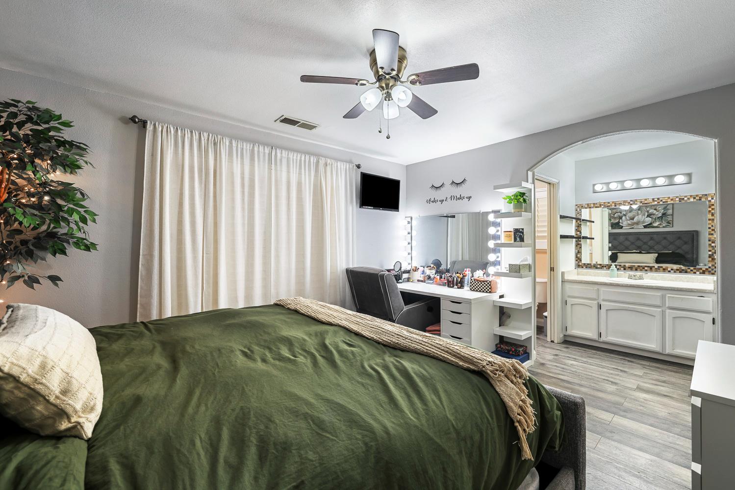 3410 Winter Way, Madera, CA 93637