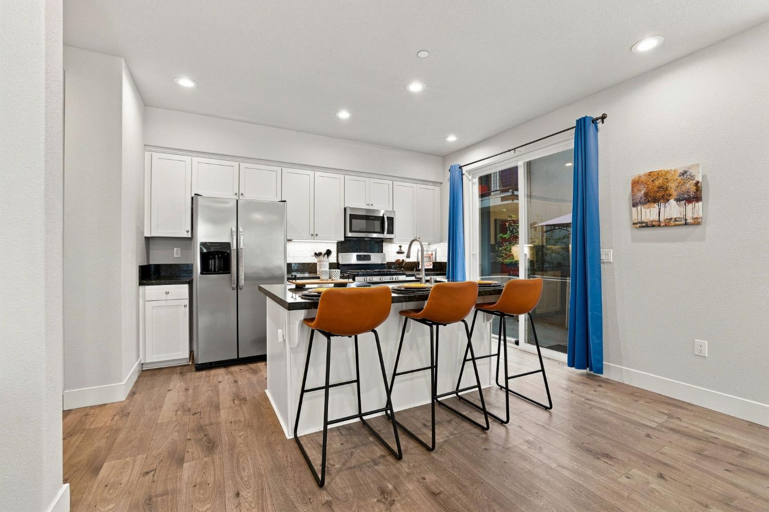 1681 Heirloom St, Davis, CA 95616