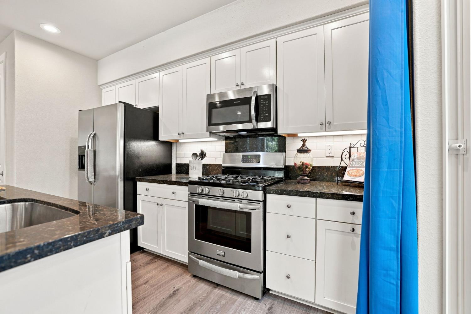 1681 Heirloom St, Davis, CA 95616