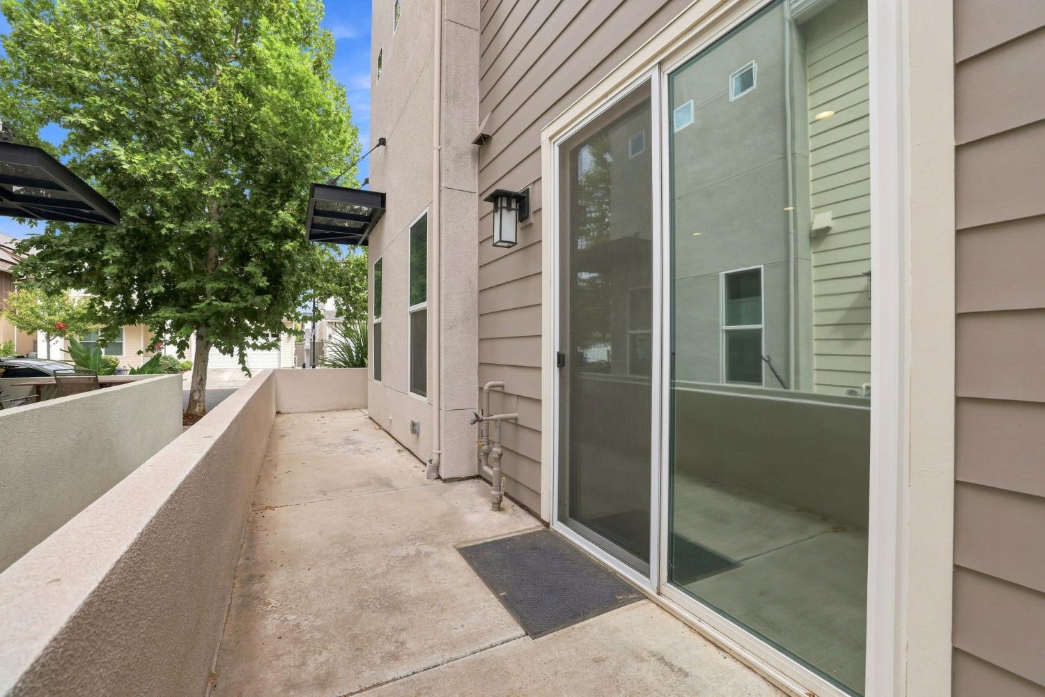 1681 Heirloom St, Davis, CA 95616