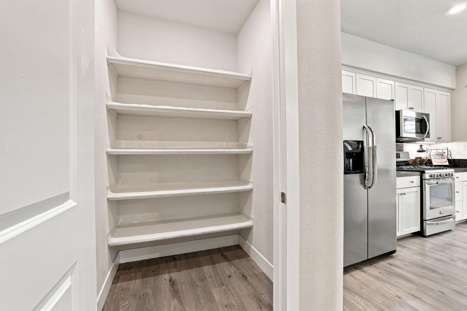 1681 Heirloom St, Davis, CA 95616