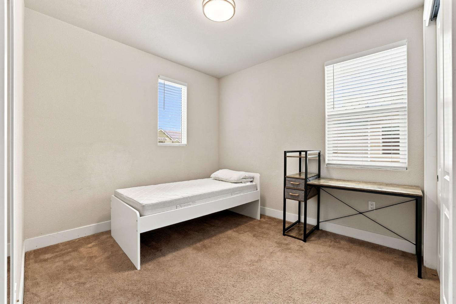 1681 Heirloom St, Davis, CA 95616