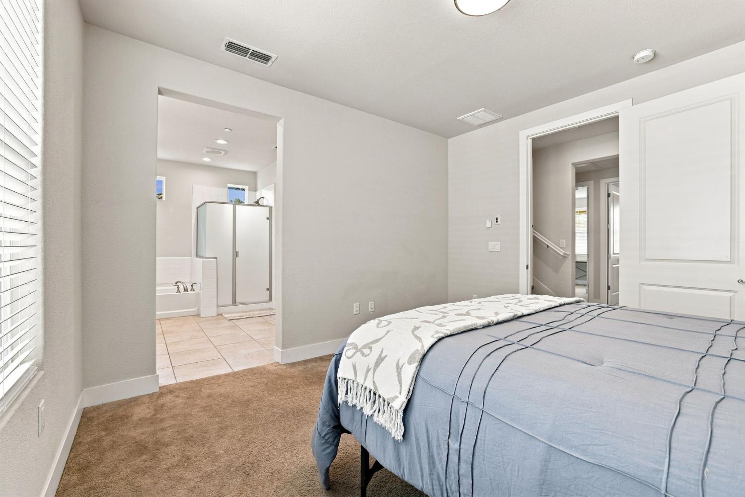 1681 Heirloom St, Davis, CA 95616