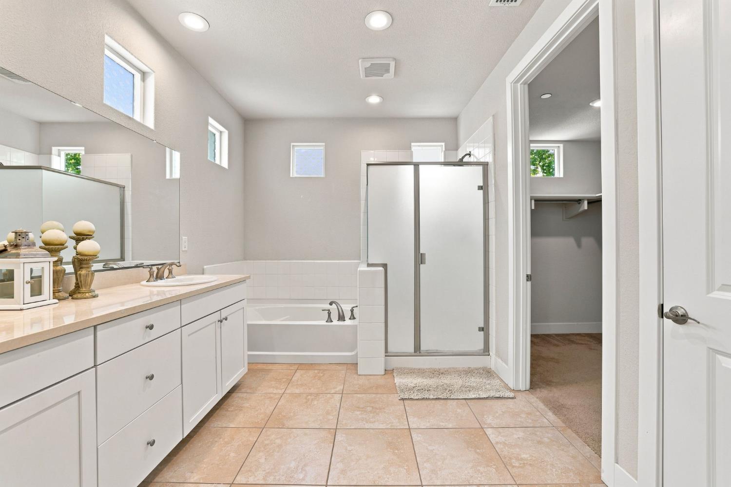 1681 Heirloom St, Davis, CA 95616