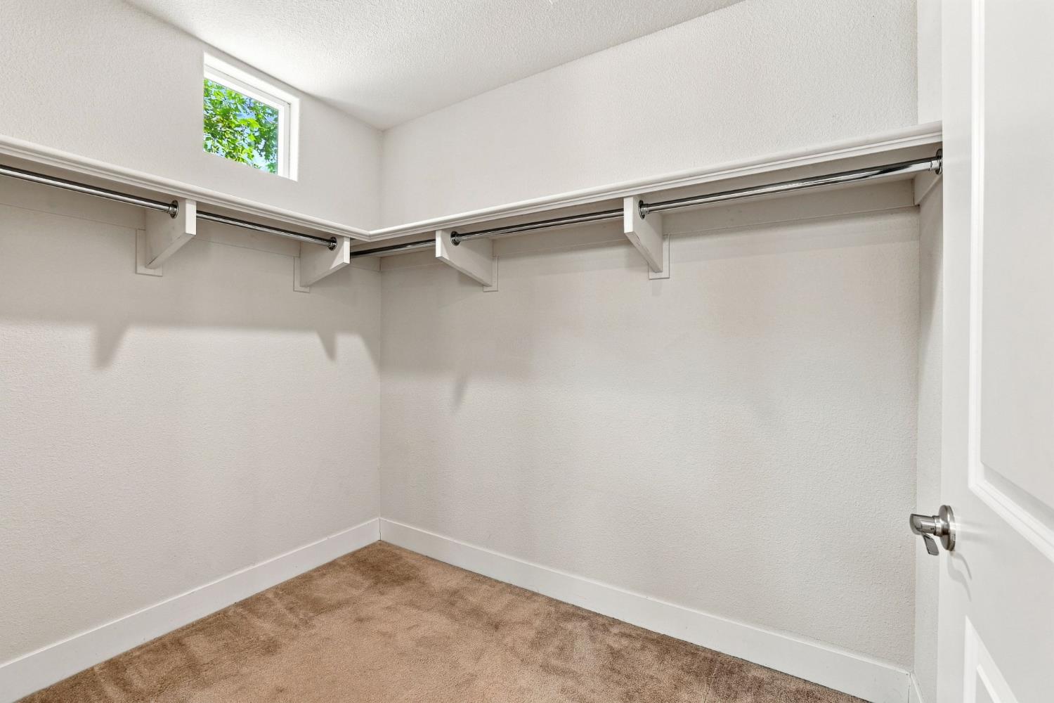1681 Heirloom St, Davis, CA 95616